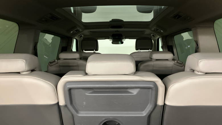 Volkswagen Multivan 2.0 TDI Style 5dr LWB DSG Diesel Estate